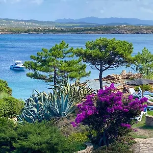 Casa Mughetto R5055 Seafront, Private Sea Access, Swimming Pool La Maddalena (Sassari)